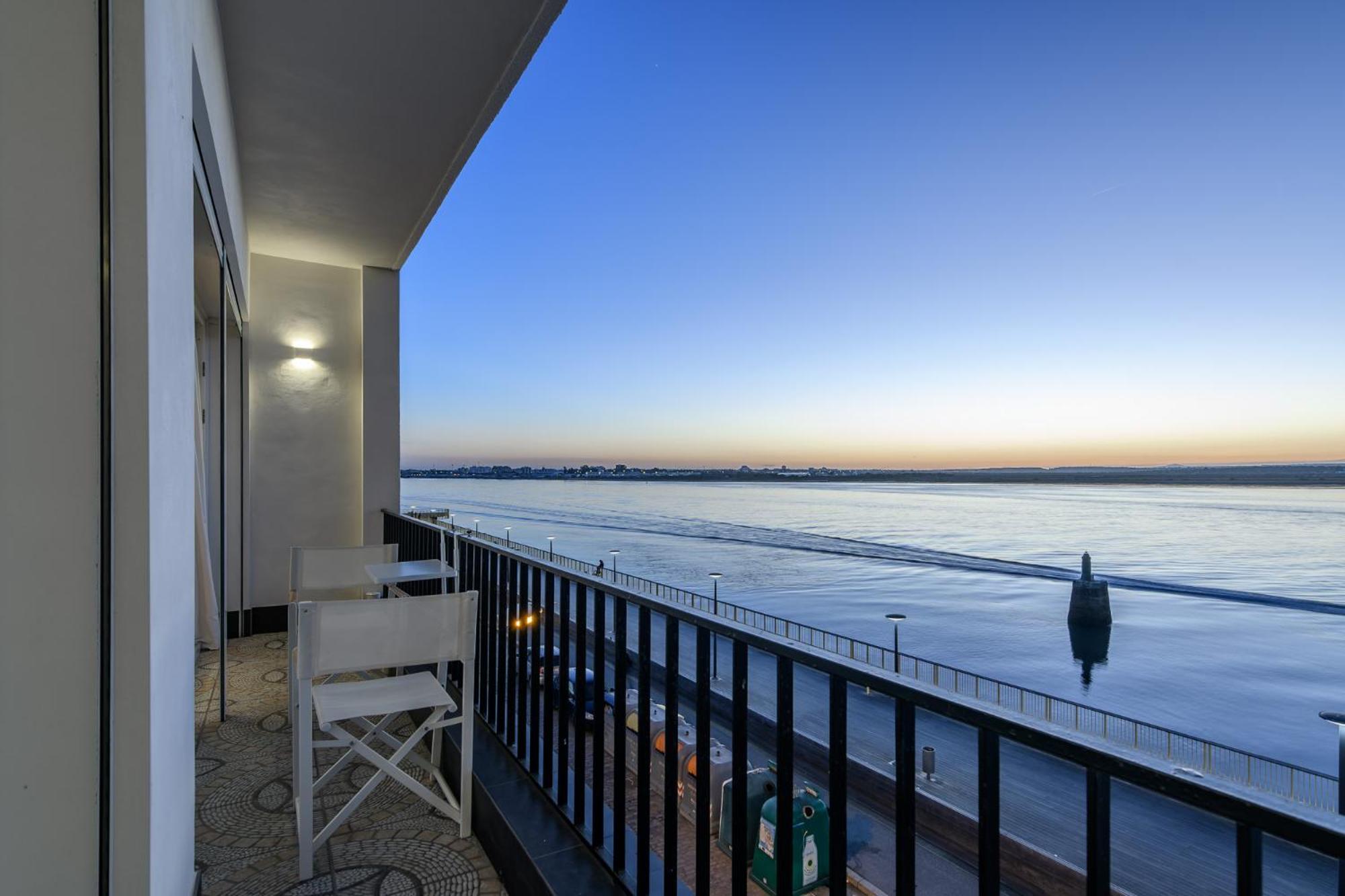 Apartamento Sobre El Rio Guadiana ايامونتي المظهر الخارجي الصورة